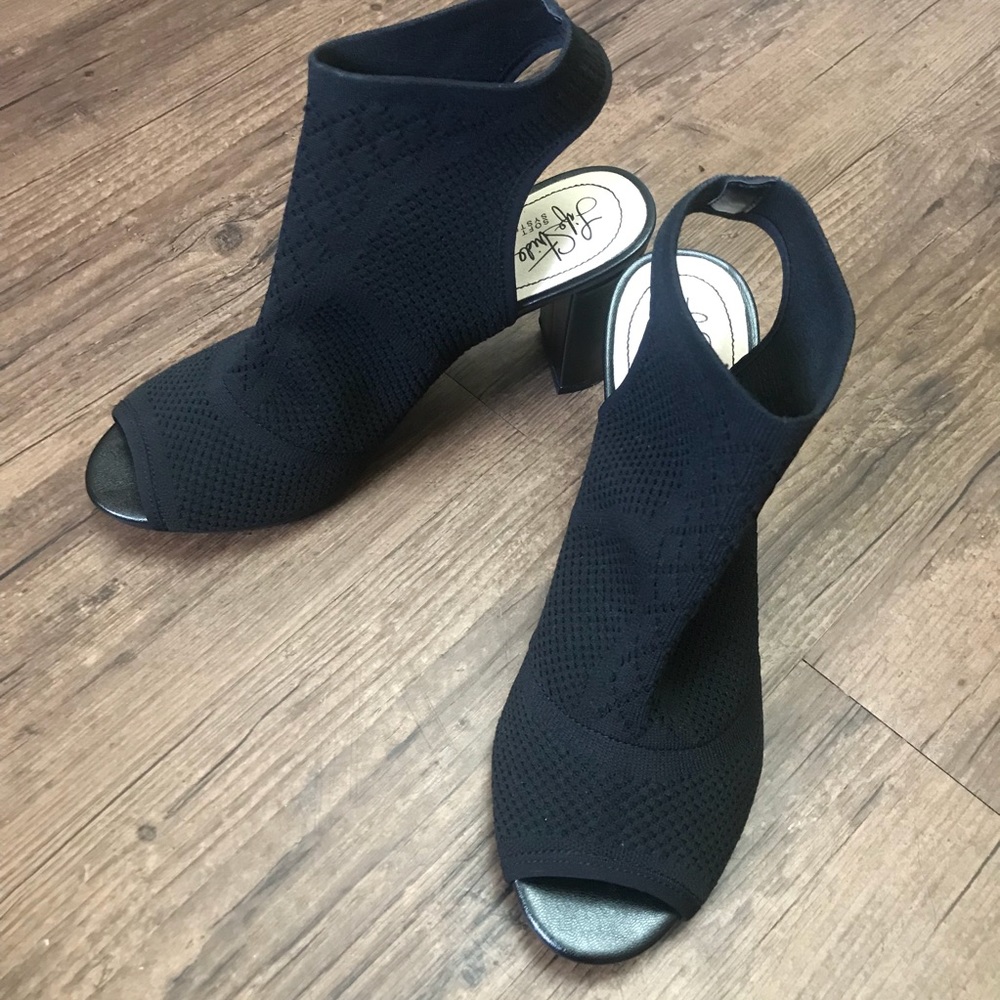Life Stride peep toe booties